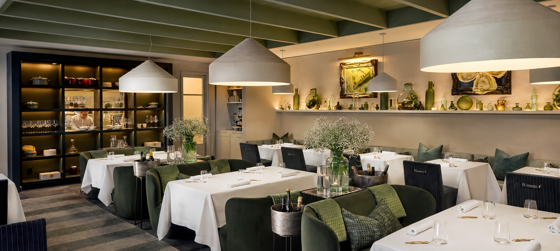 Dining essence chef 1