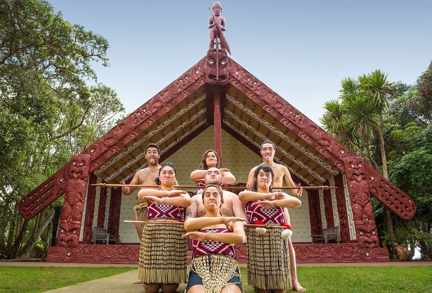 Culture waitangi te pitowhenua in front of meeting house